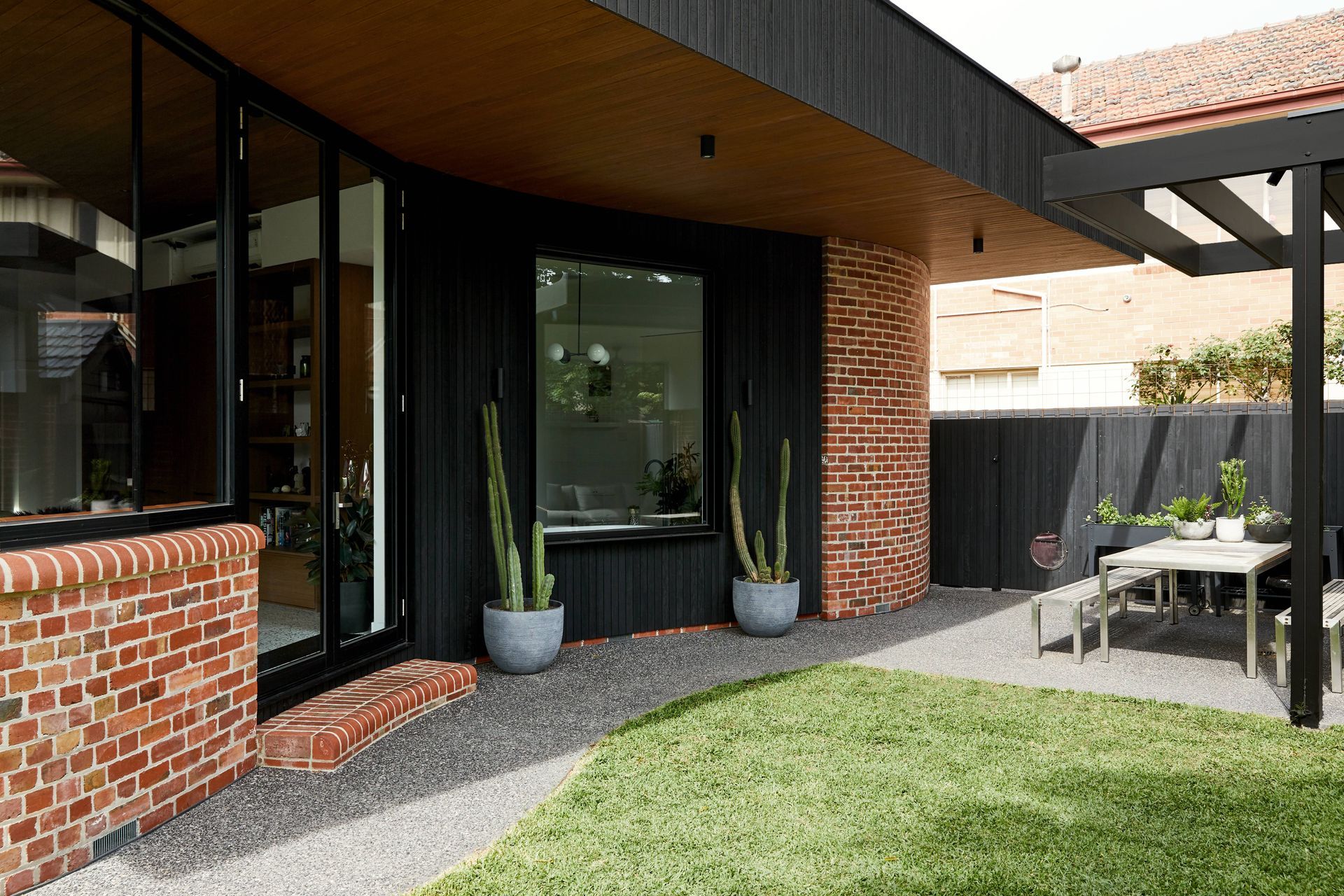 Balaclava Residence by AV-ID | Photography by Peter Marko