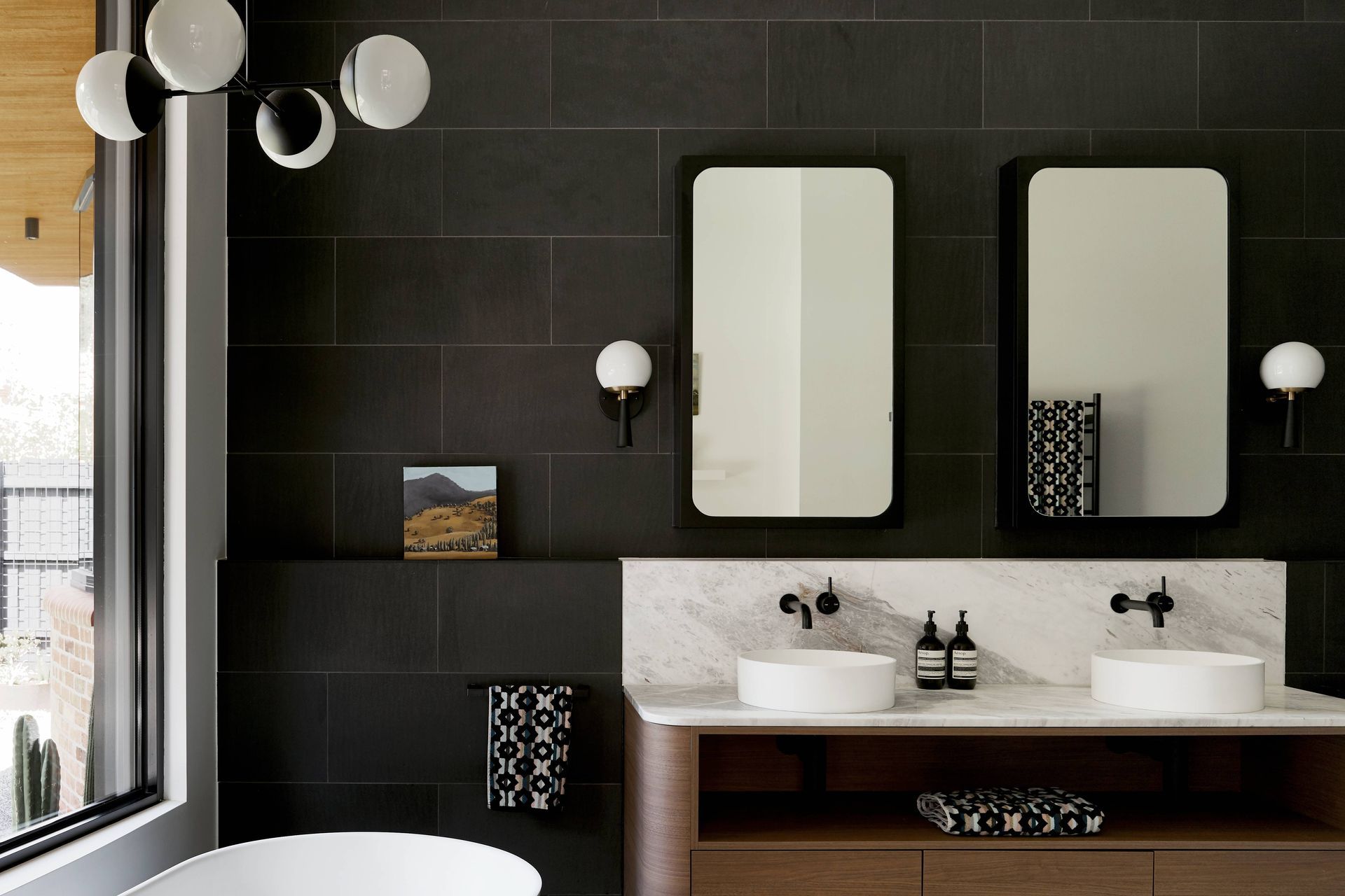 Balaclava Residence by AV-ID | Photography by Peter Marko