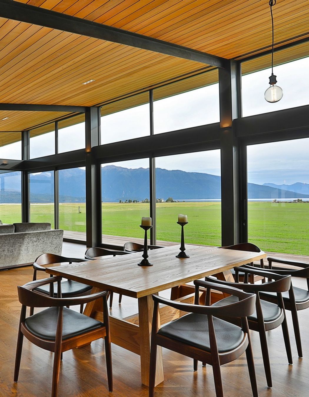 How to choose the best sliding doors for stunning views
