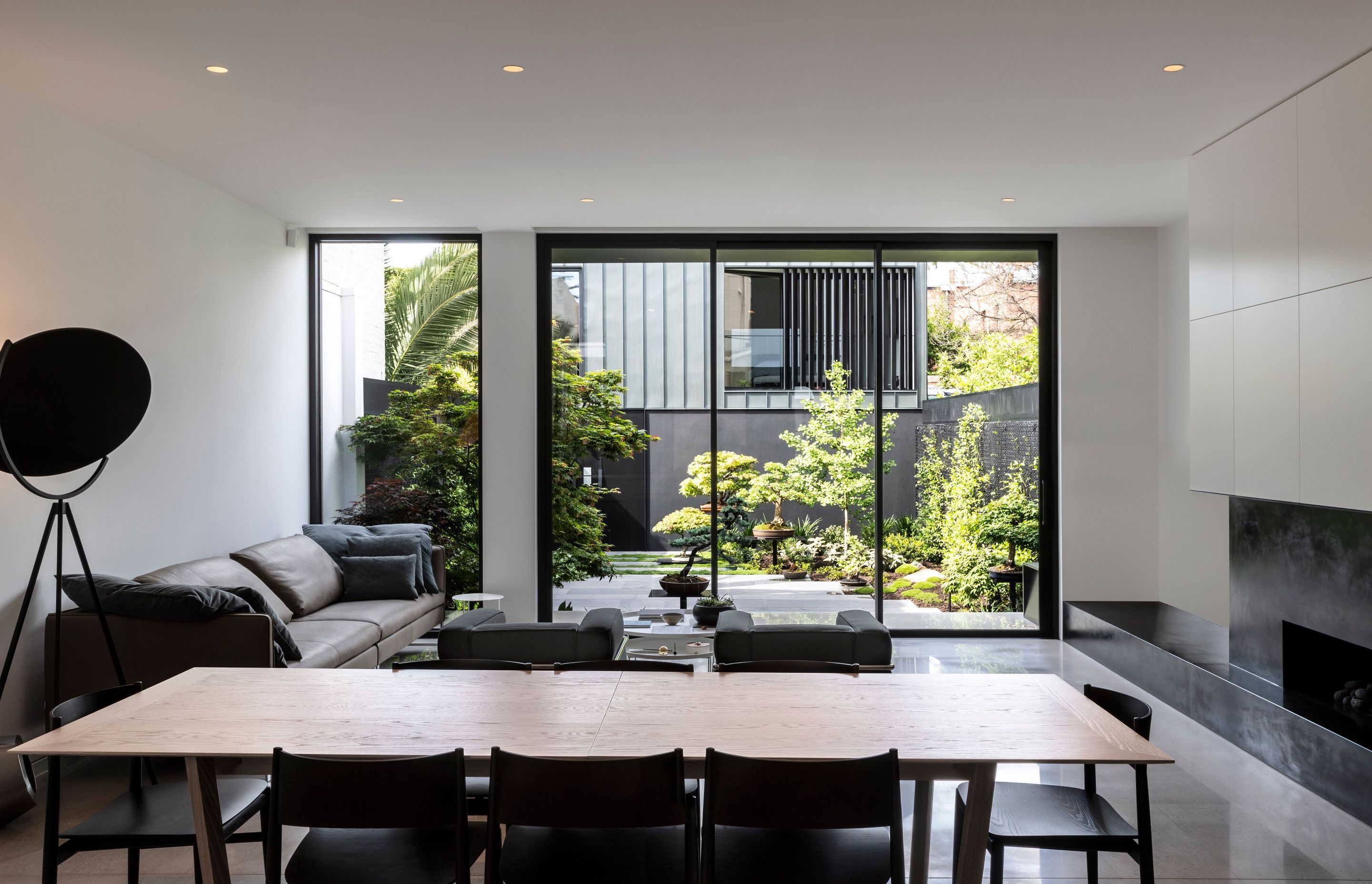 East Melbourne Garden by Andy Murray Landscape Architecture | Photography by Ross Honeysett