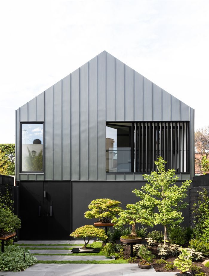 East Melbourne Garden by Andy Murray Landscape Architecture | Photography by Ross Honeysett