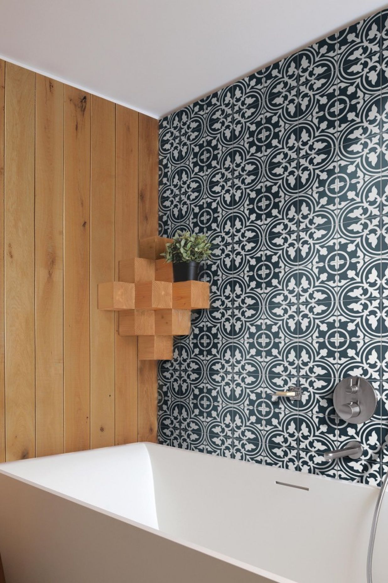 Small Bathroom Tile