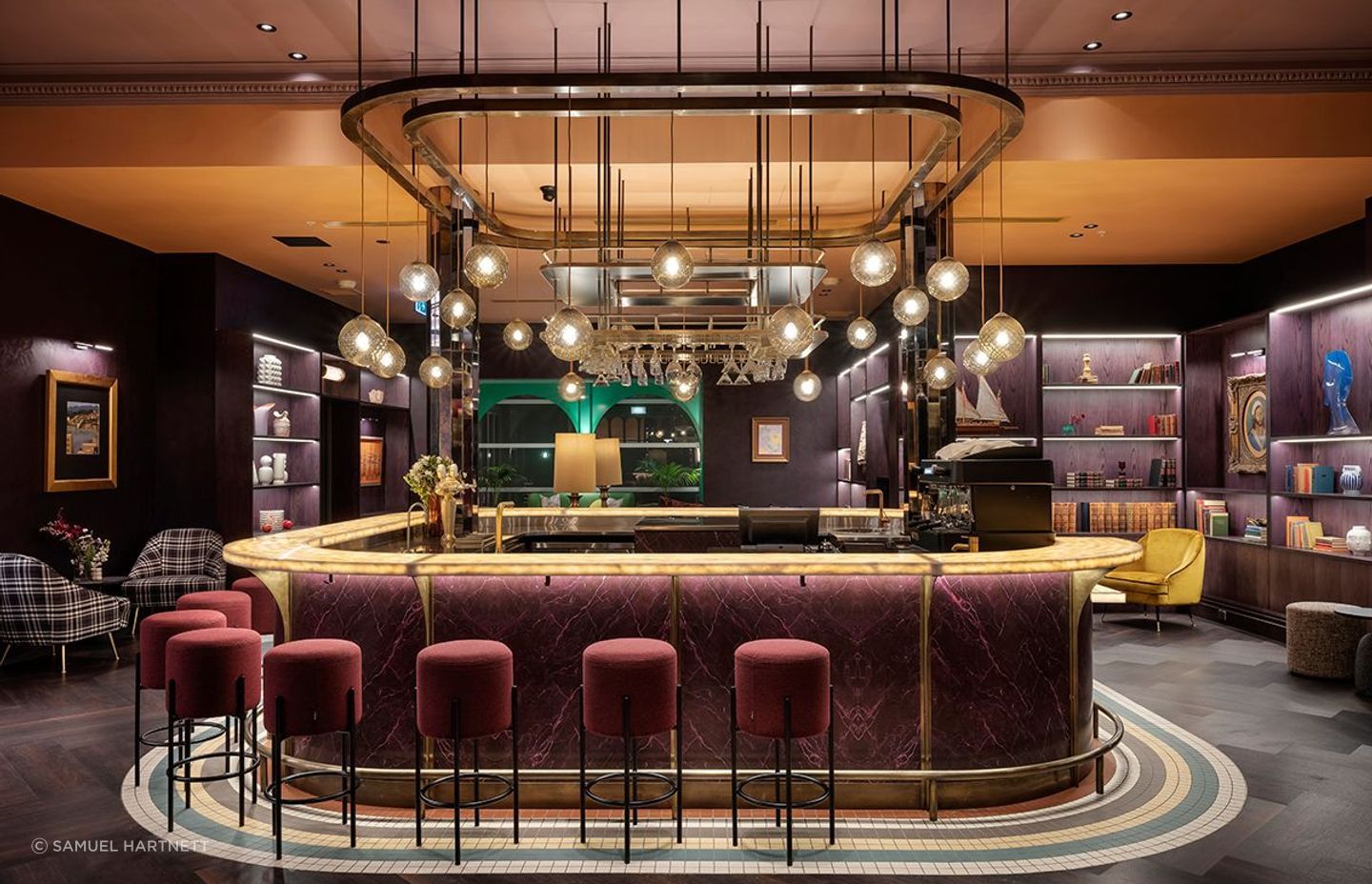 The bar seen from within the hotel restaurant Lola Rouge.