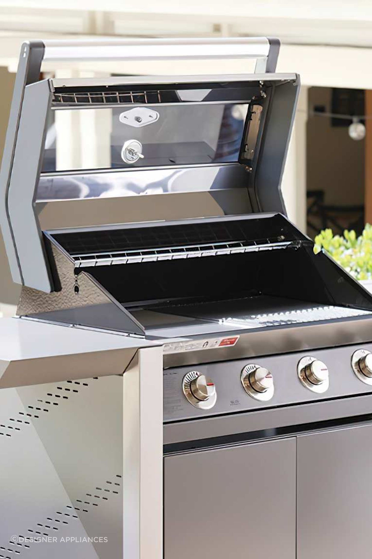BeefEater 1600 Series Dark BBQ & Trolley with Side Burner (BMG1641DA)