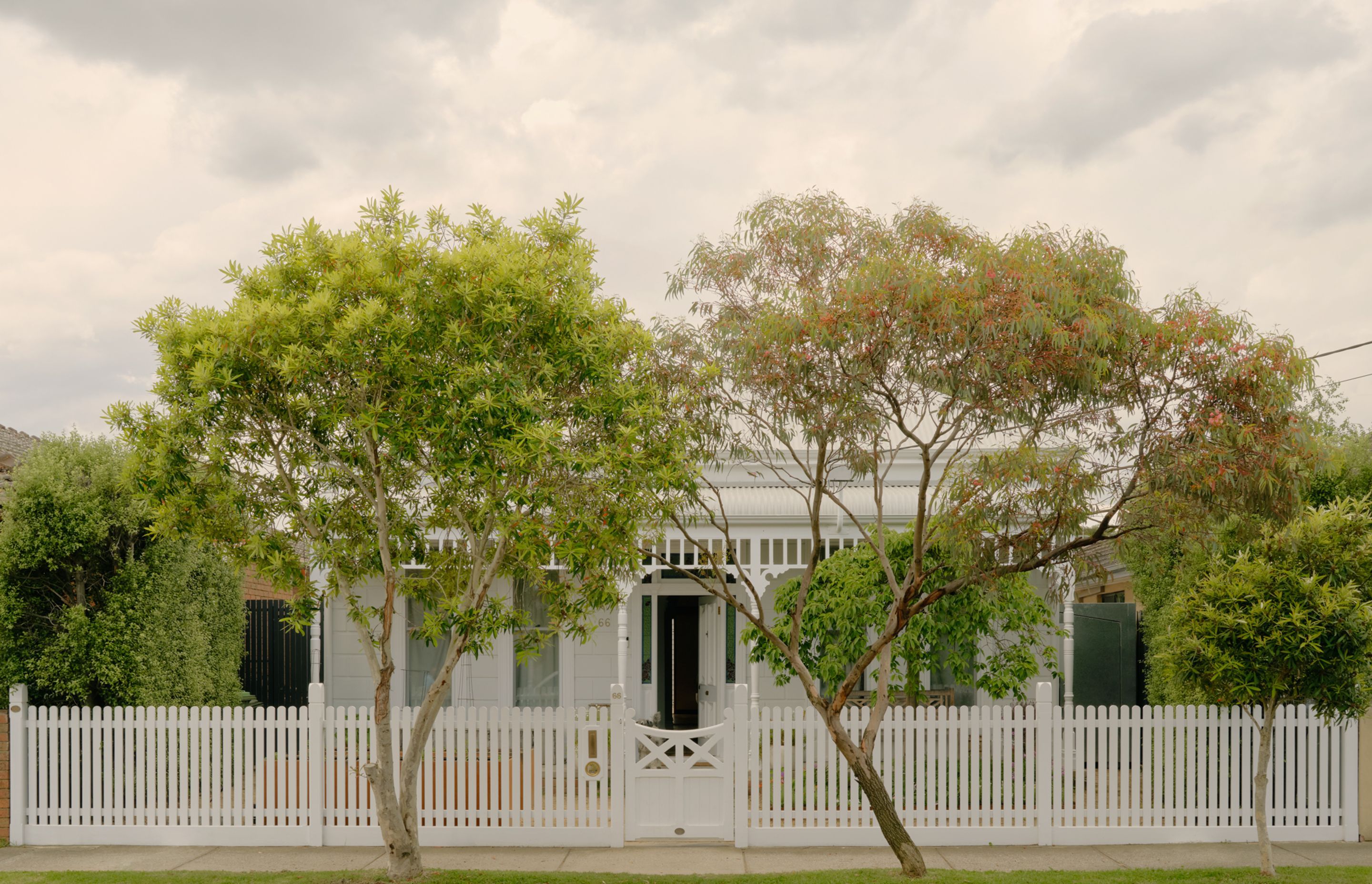 Fireside House by Breathe | Photography by Tom Ross