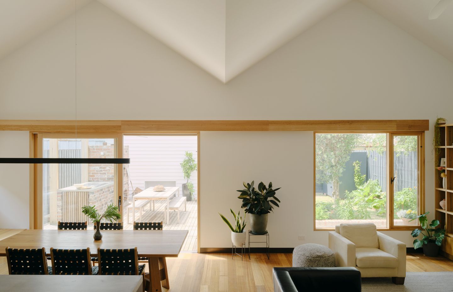 Fireside House by Breathe | Photography by Tom Ross