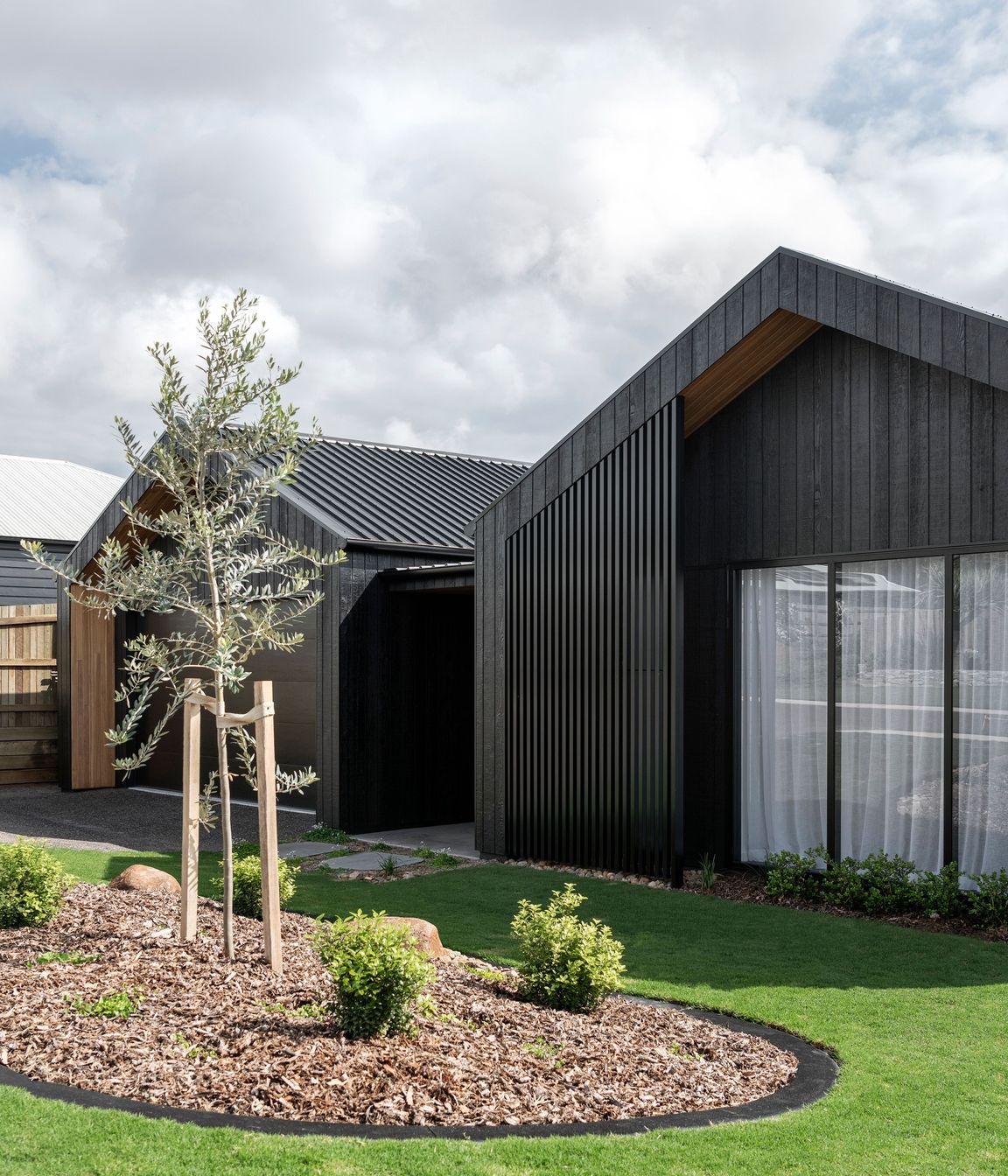 Big-House-Little-House-Moncrieff-13.jpg