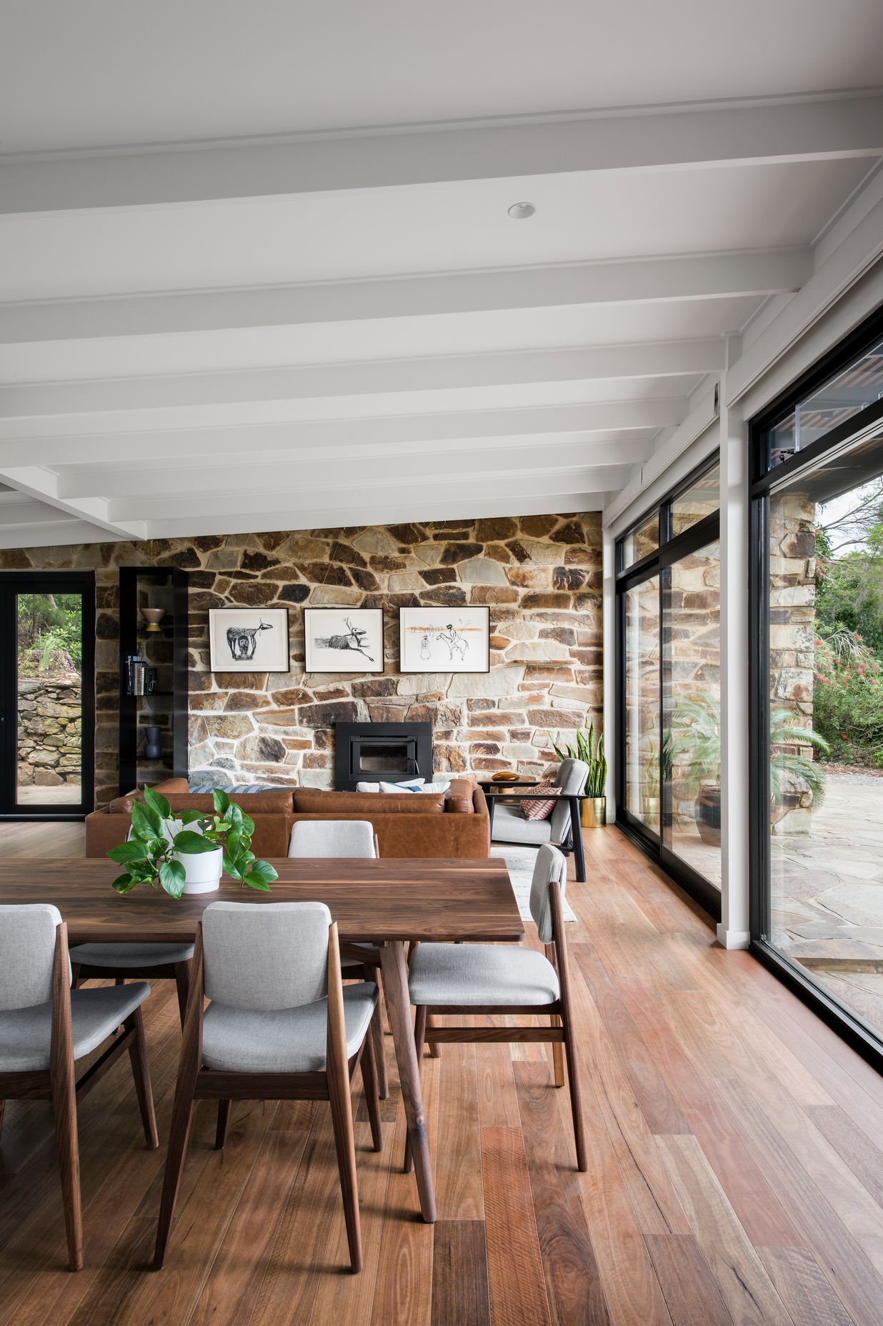 Stonewall House by Northern Edge Studio | Photography by David Seivers Photography