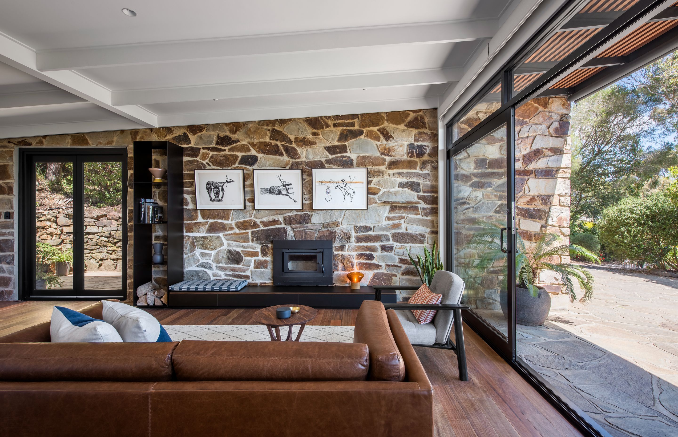 Stonewall House by Northern Edge Studio | Photography by David Seivers Photography