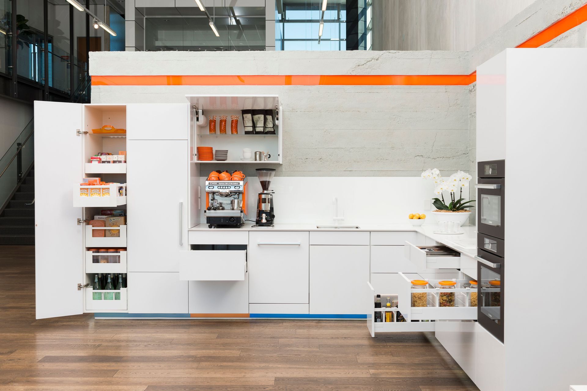 Visit Blum’s showrooms without leaving your room