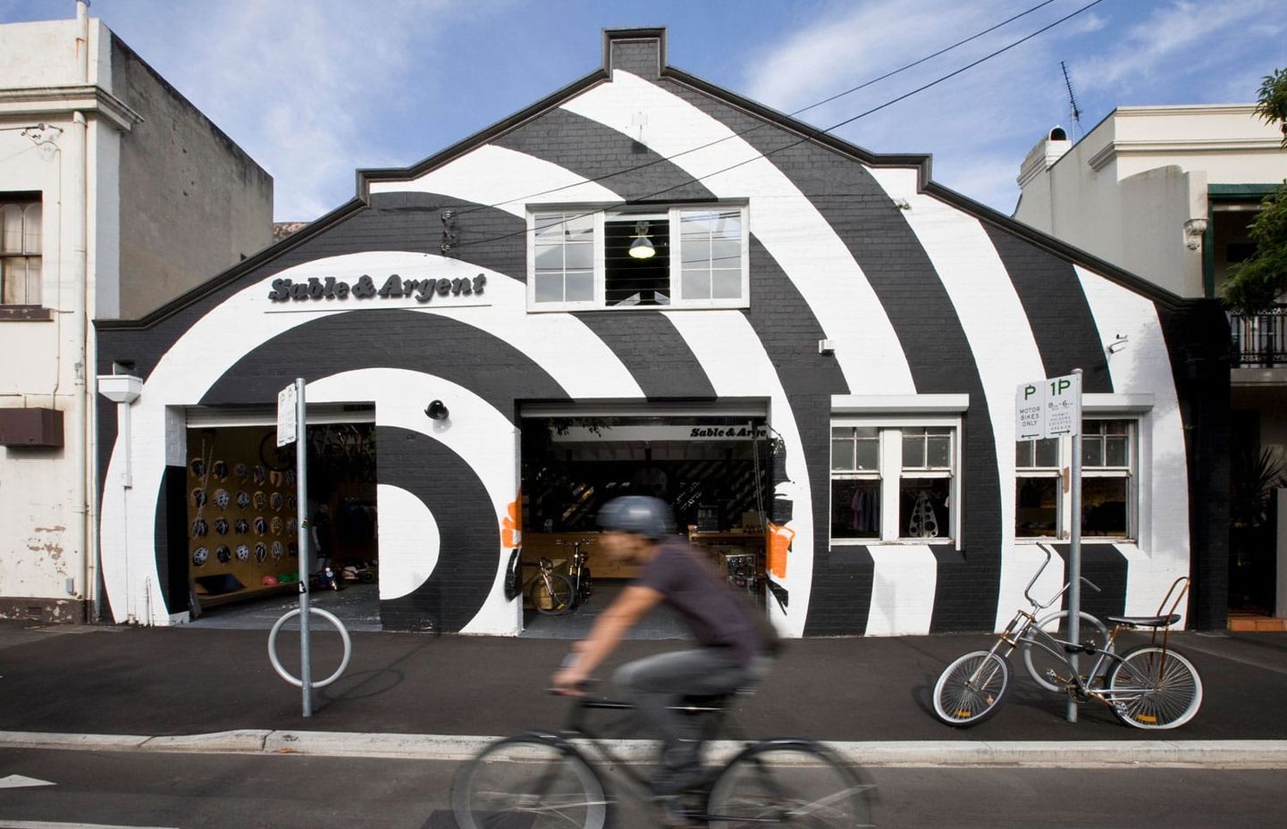 Cycling for a Connected City