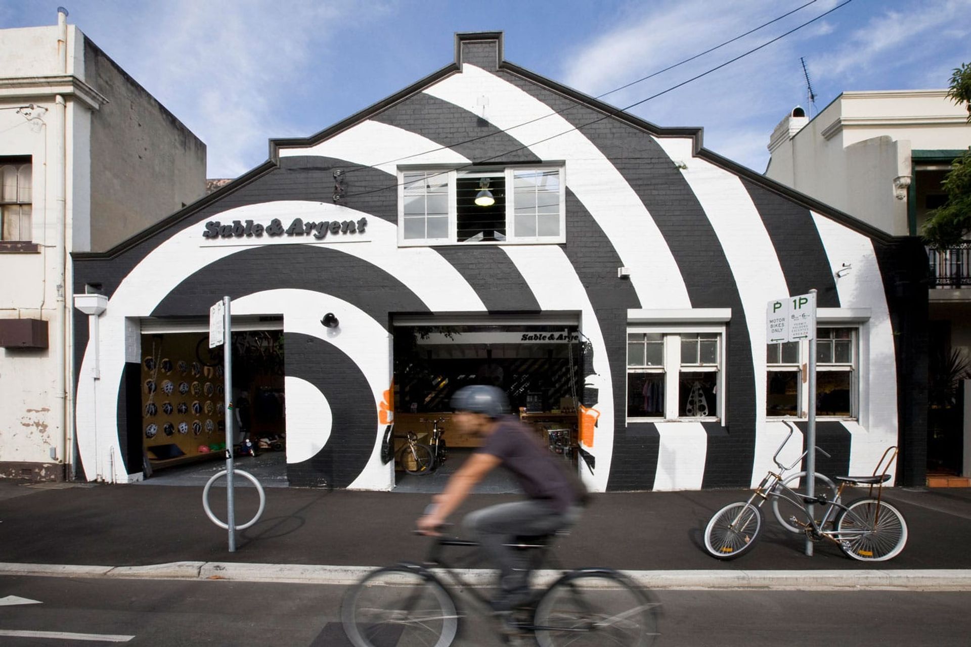 Cycling for a Connected City