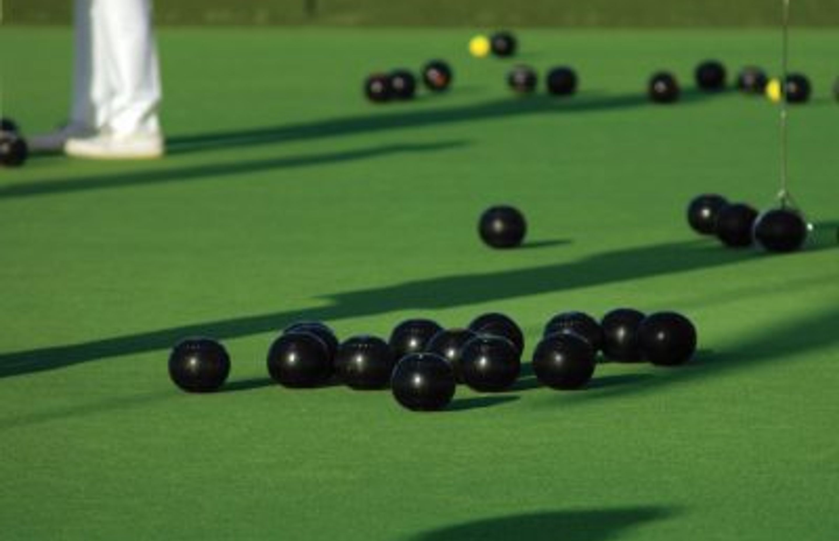 Artificial Grass vs Natural Grass for Lawn Bowls