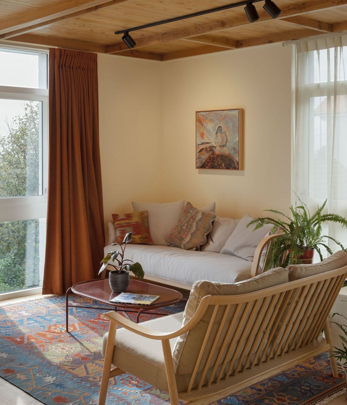 Interior Design and Architecture by Chris Corson-Scott and Pac Studio – Marino Sofa by Dylan Freeth and Nest Sofa (now out of production) for Ercol and with artwork by Star Gossage. Secant Coffee Table by Sara Wright Polmar for Warm Nordic