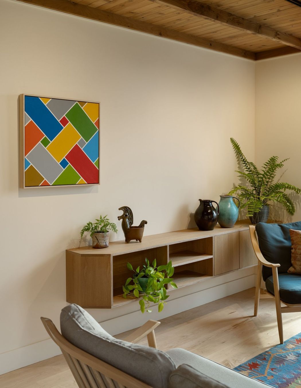 Interior Design and Architecture by Chris Corson-Scott and Pac Studio – Lounge pieces by Ercol 'Marino' Sofa and Armchair