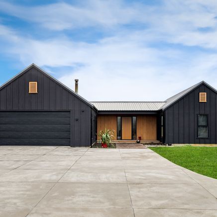 Build a bespoke barn-style kit home