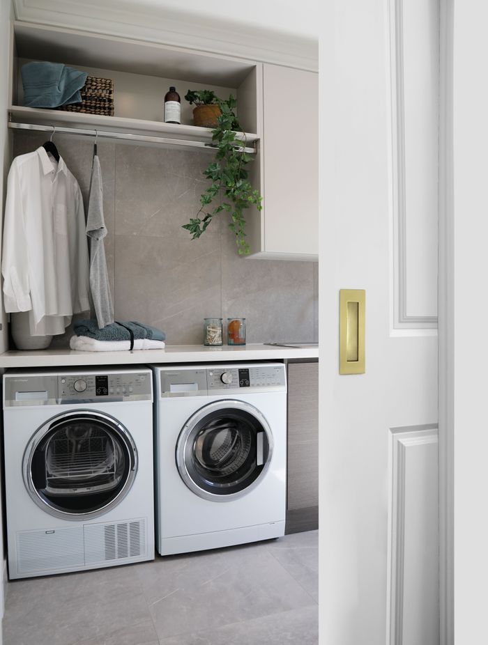 CVivid-Flush-Pull-Satin-Brassinsitu.jpg