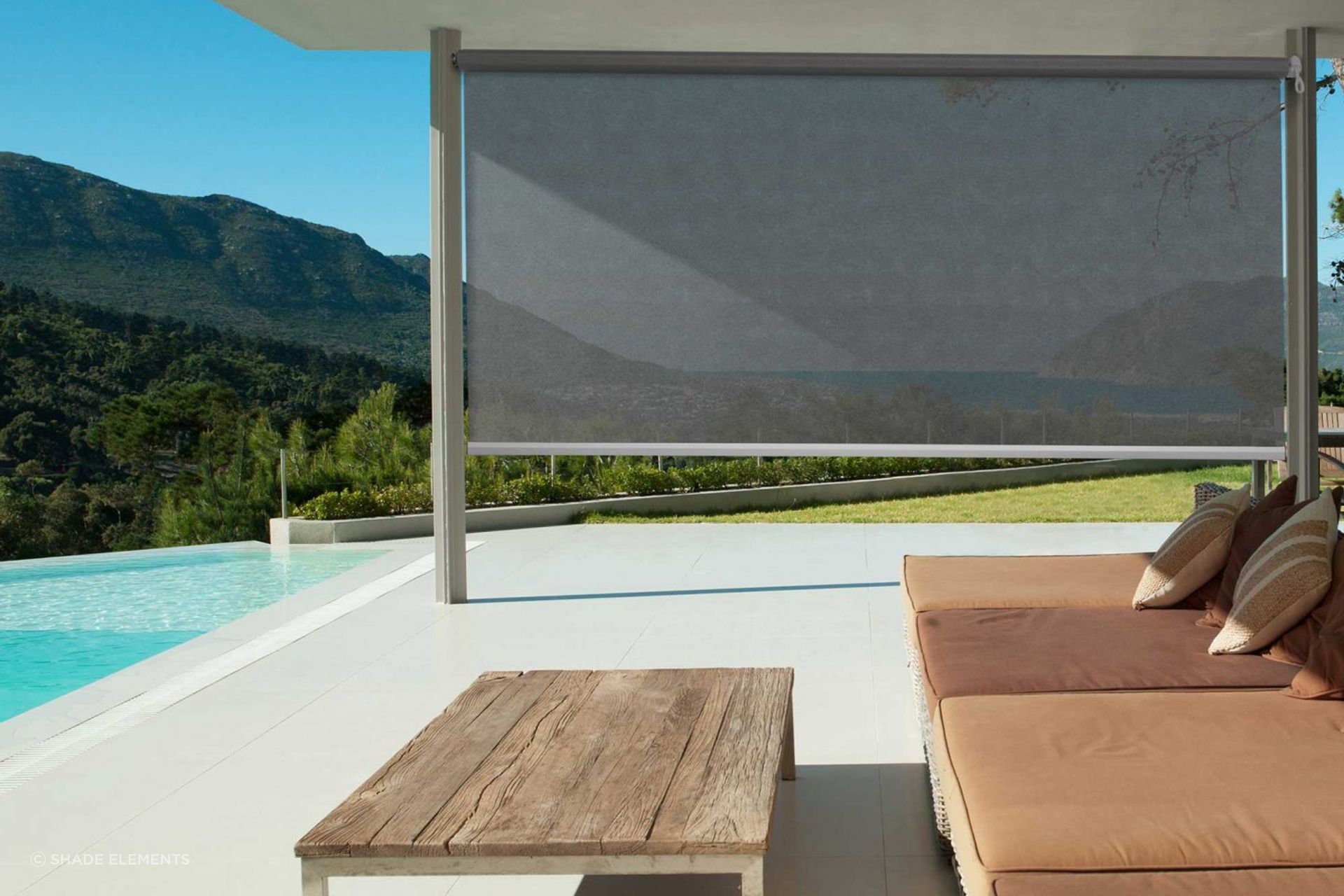 Practical and stylish, the Omni Screen from Shade Elements, a modern cafe style screen.