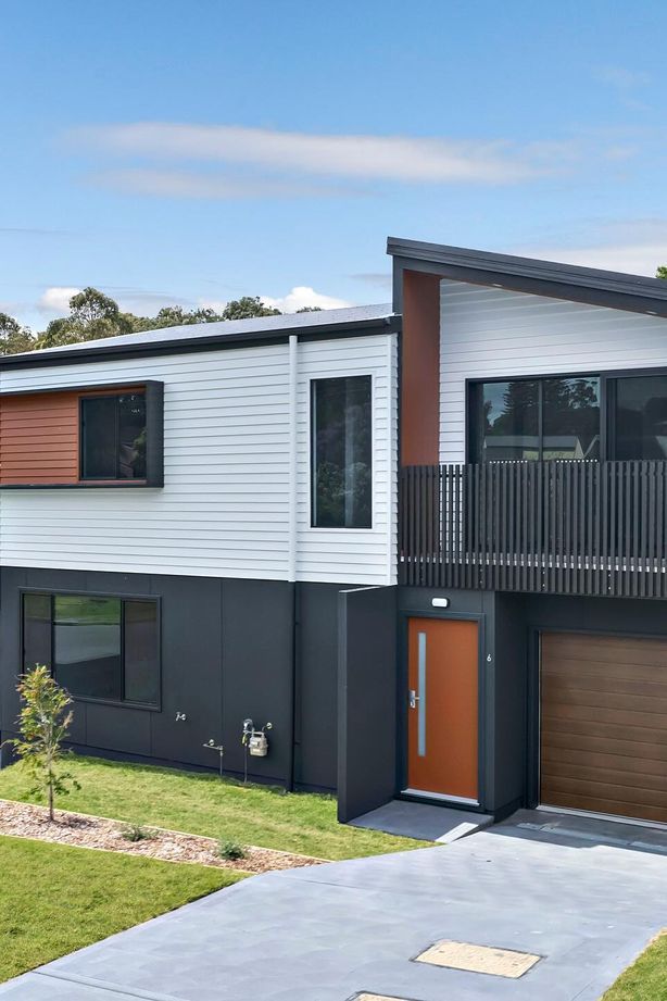 Chestnut-Deco-Wood-Hunter-coast-homes-1.jpg