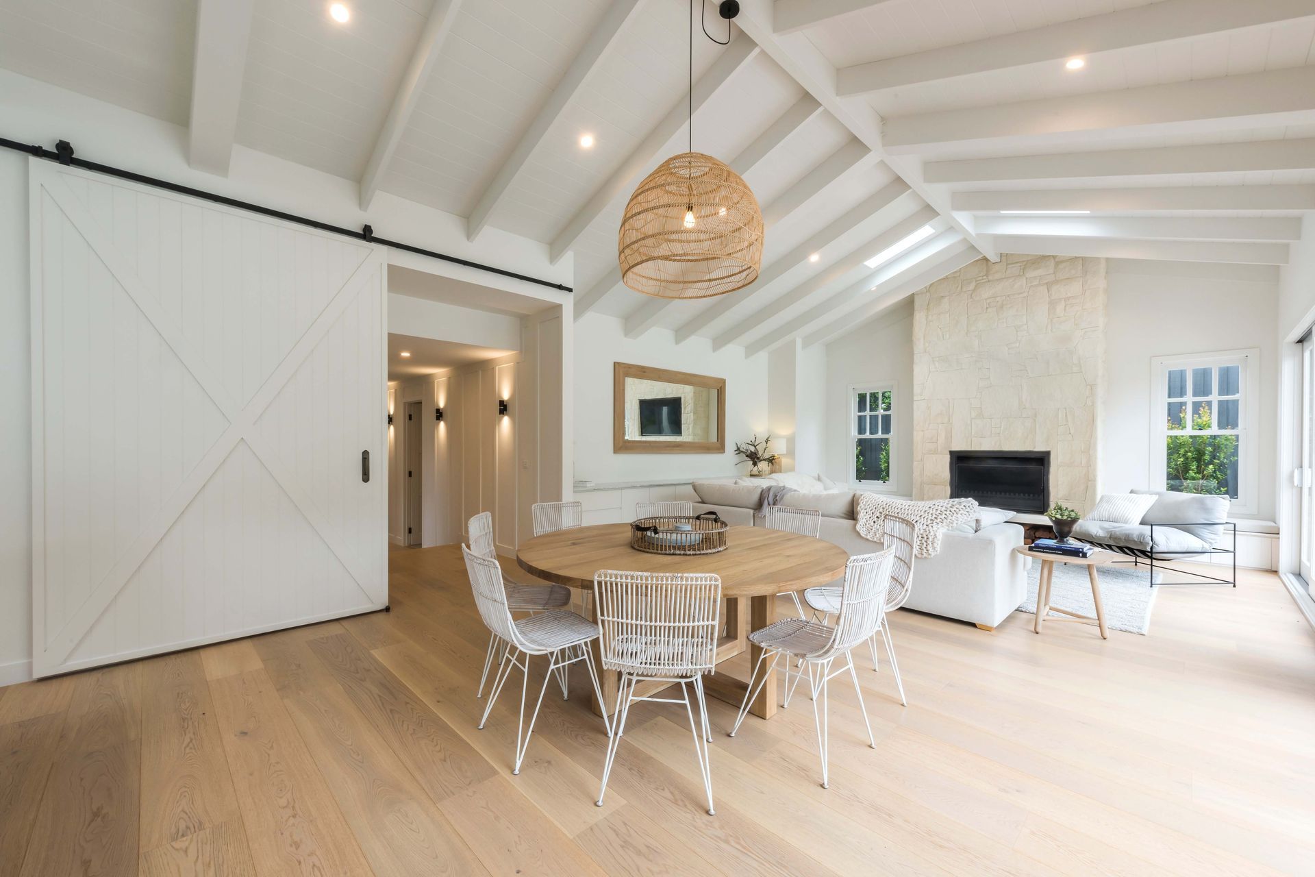 Architecture by Merrylees Architecture &amp; Interiors | Build and interiors by Magnus Construction