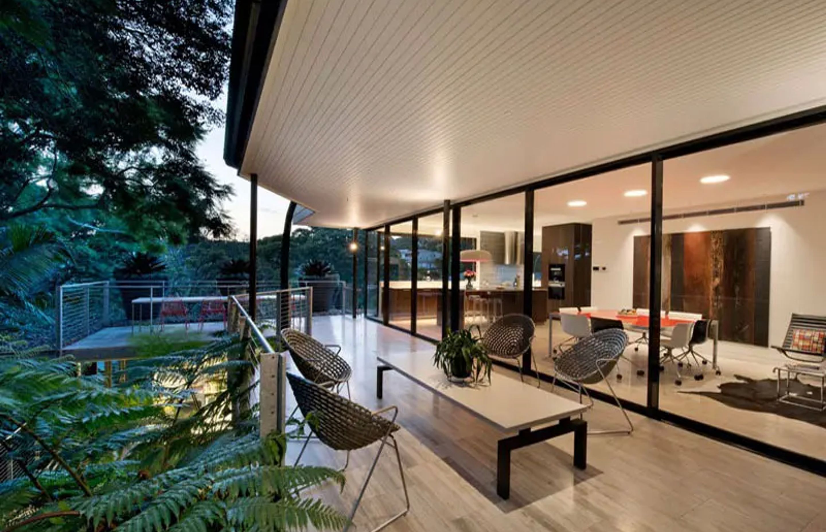 Image of Coliseum Striato Travertine 800x400mm inside and out, project by TDDP Architects.