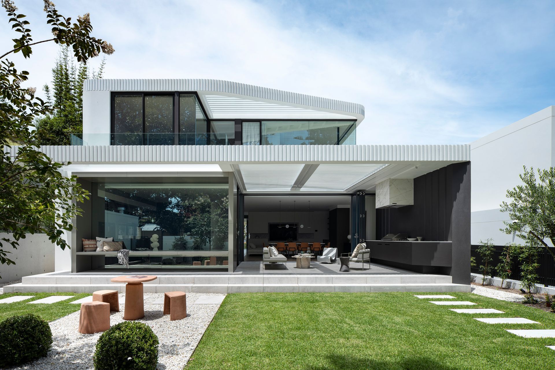 Rose Bay House I by Stafford Architects | Build by Blue Label Construction | Photography by Tom Ferguson