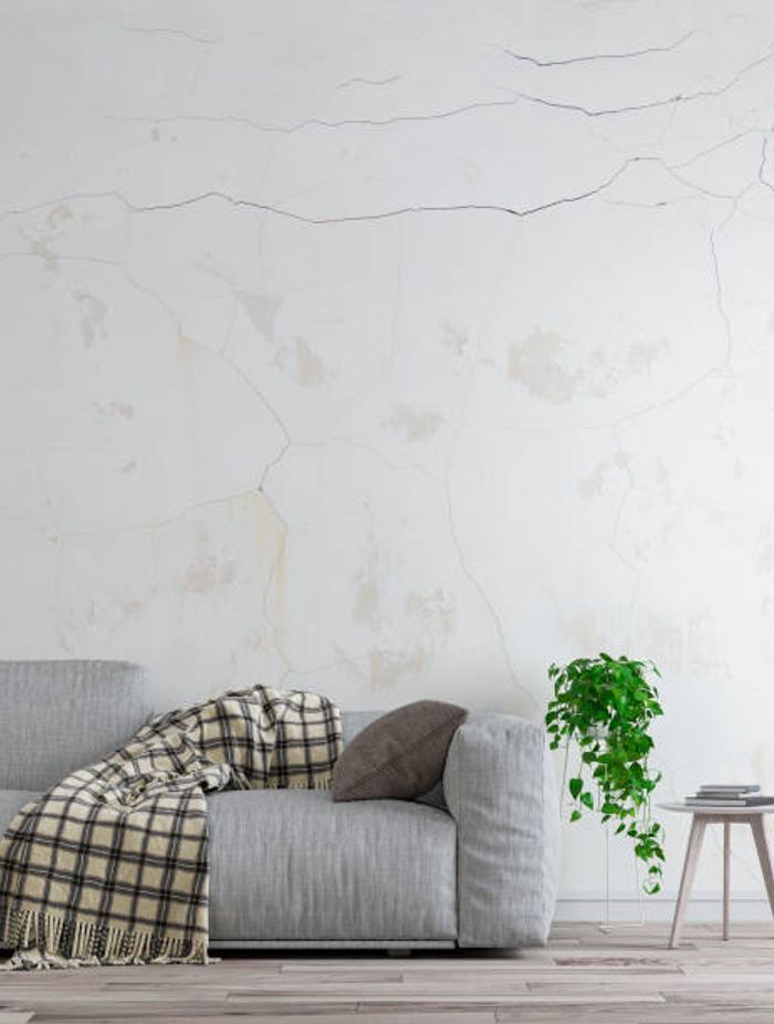 Example of house with cracked walls | Photo Credit – iStock