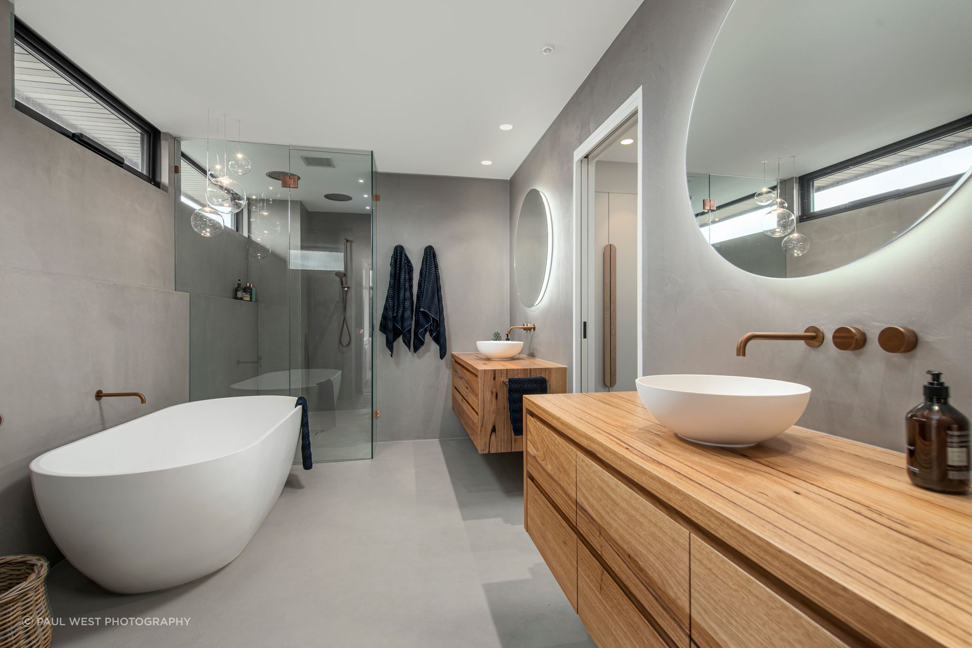 D807Whi-48.jpg
