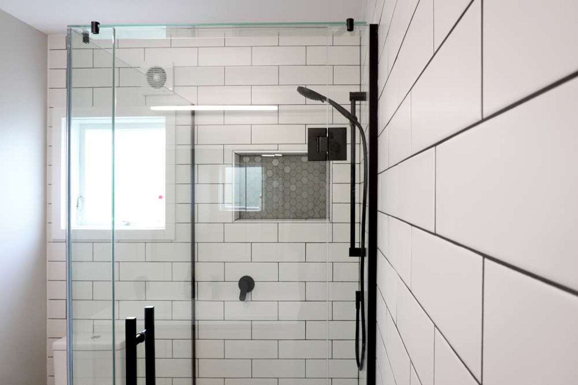 Q & A WITH HOLLY (THE KITCHEN HUB) – CHOOSING THE RIGHT TAPWARE FOR YOUR BATHROOM DESIGN