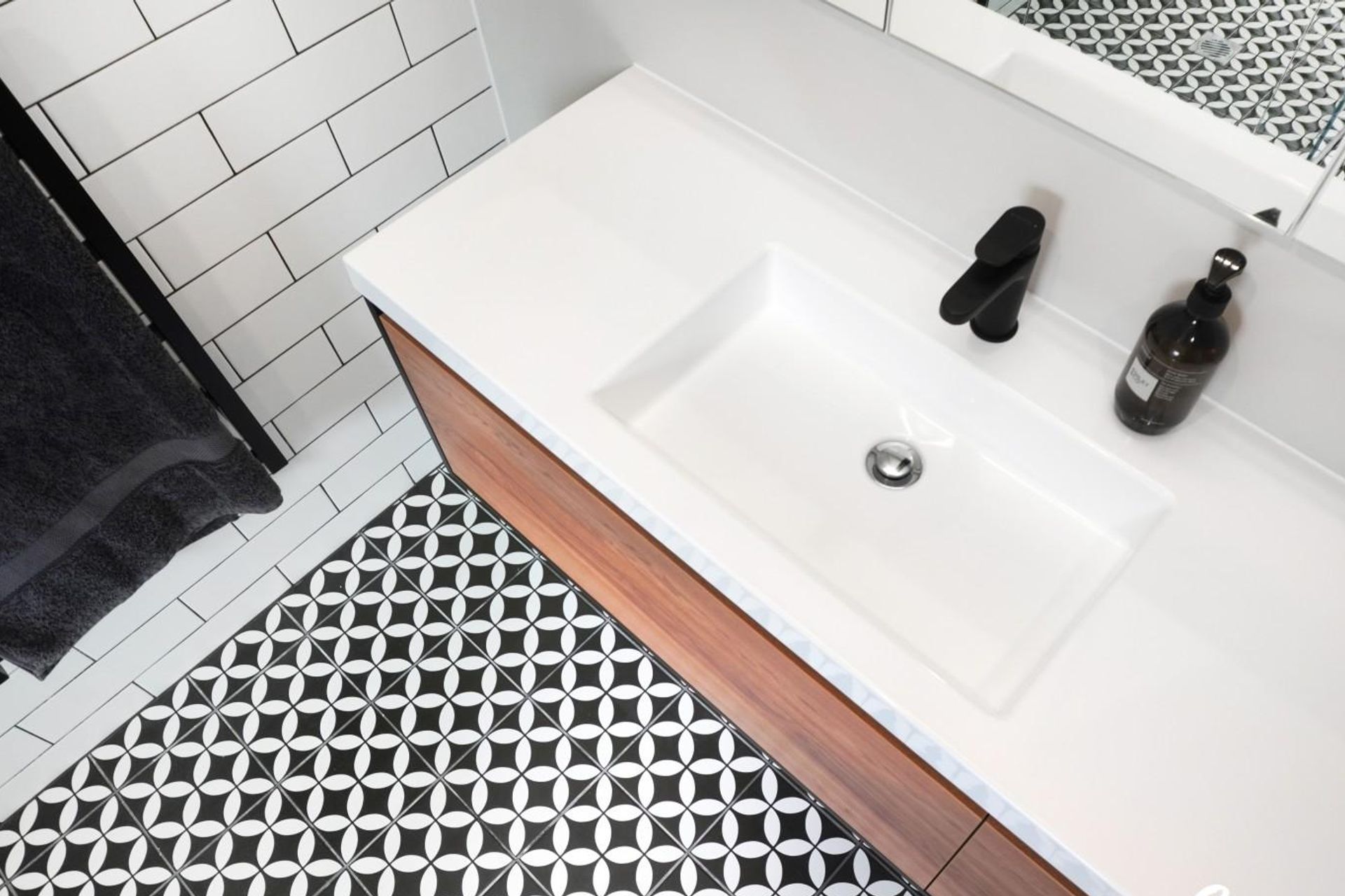 Single sink in contemporary design in Titirangi