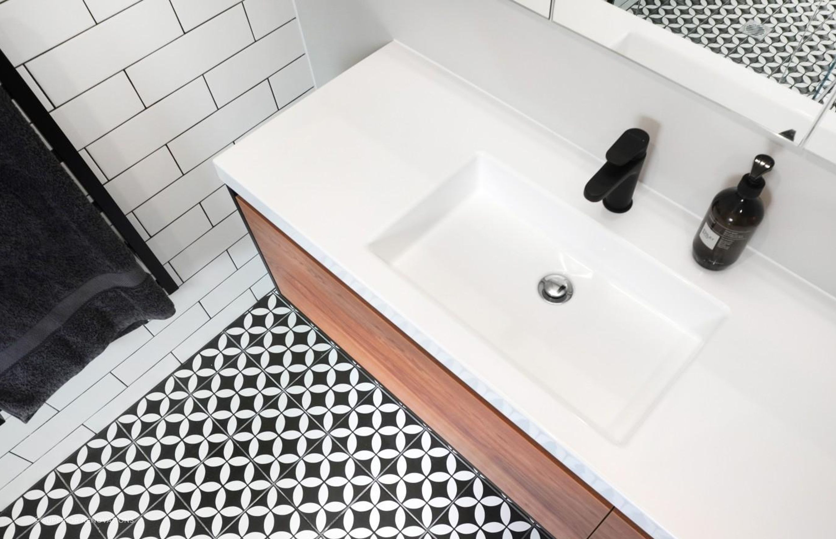 Single sink in contemporary design in Titirangi