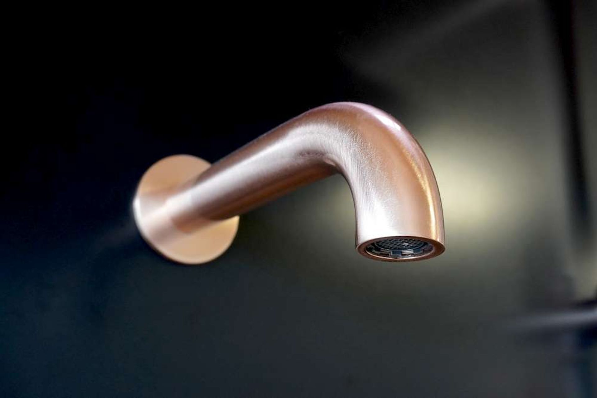 Q & A WITH HOLLY (THE KITCHEN HUB) – CHOOSING THE RIGHT TAPWARE FOR YOUR BATHROOM DESIGN