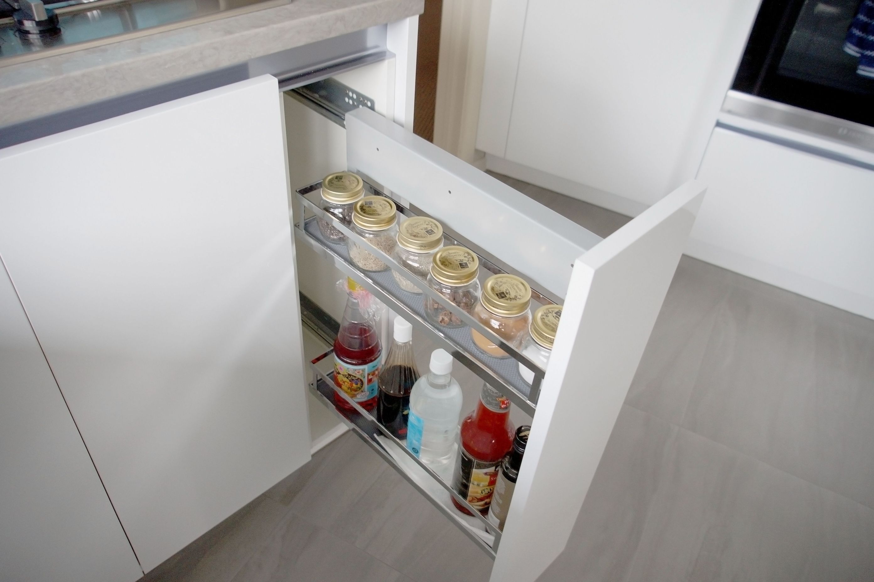 3 KITCHEN DISPLAYS EXPLAINED IN OUR KITCHEN SHOWROOM IN AUCKLAND – KITCHEN DESIGNS + MATERIALS