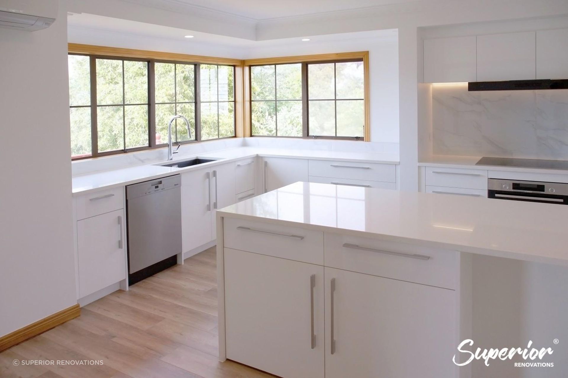 How much is a new kitchen remodel cost in NZ? Basic, Mid-range &amp; Luxury 2021