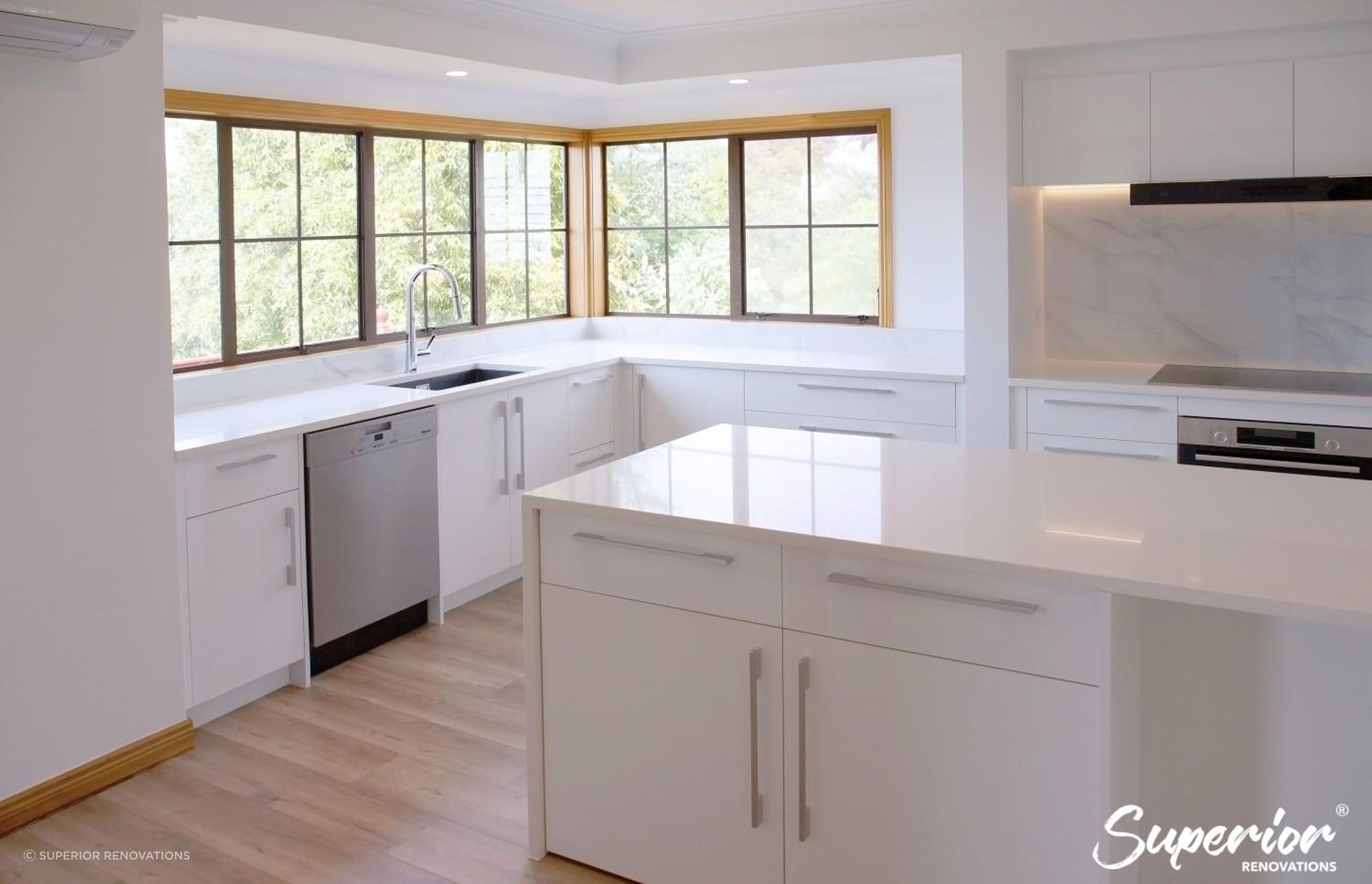 How much is a new kitchen remodel cost in NZ? Basic, Mid-range &amp; Luxury 2021
