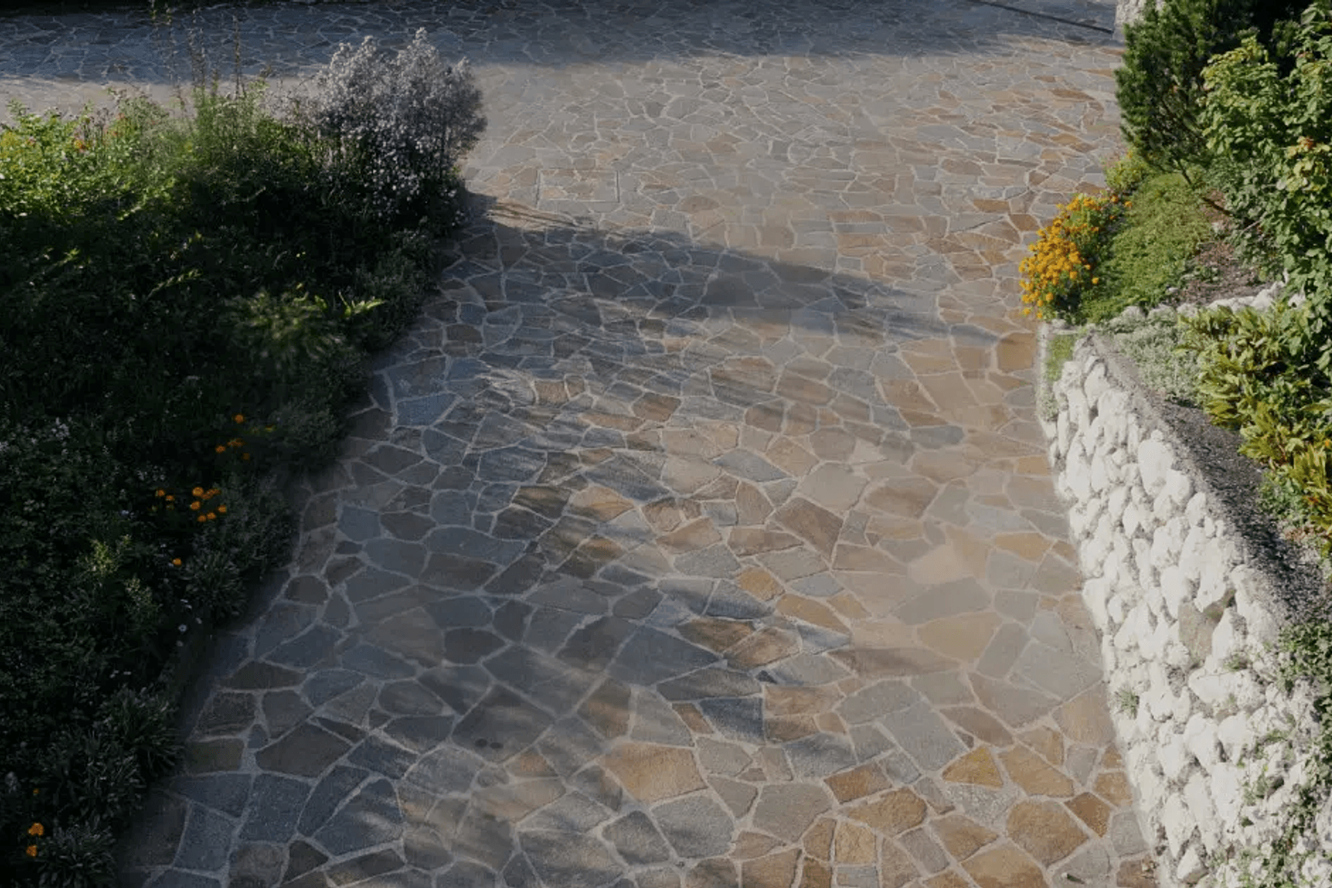 Porphyry Stone: Paving Tradition that Lasts Centuries