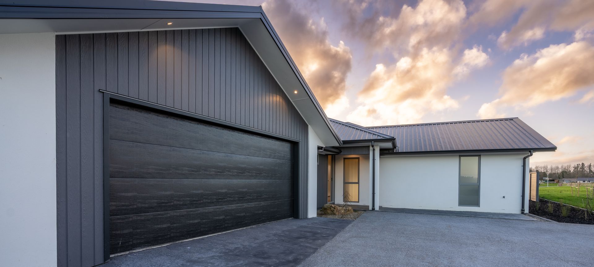 Flat Woodgrain Garage Door in Colorsteel Ebony