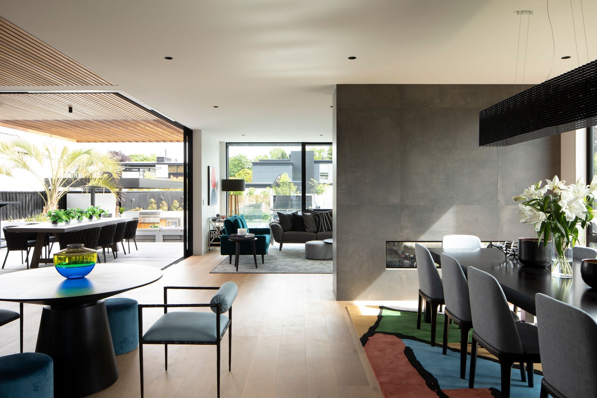 Indoor and outdoor living become one - Photography: Sarah Rowlands