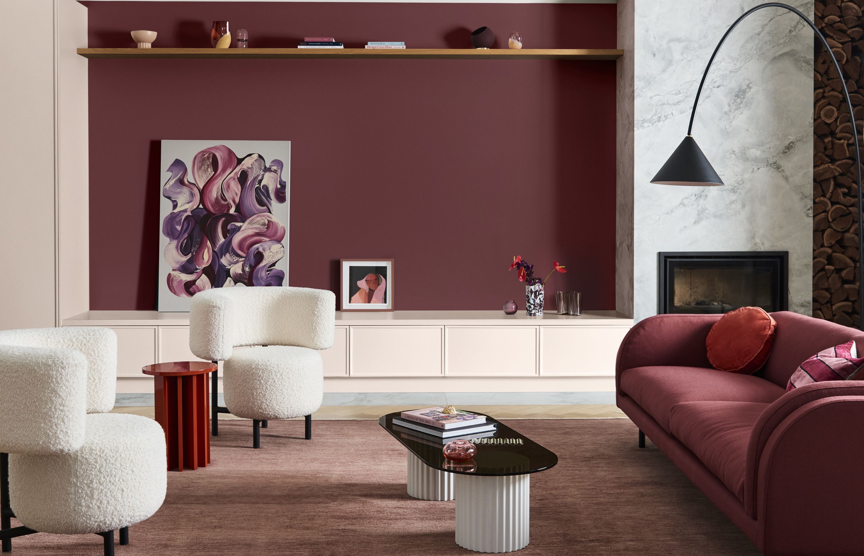 Ceiling - Dulux Sandfly Point Half, Cabinets - Dulux Basic Coral, Feature Wall - Dulux Silo Park. Styling: Bree Leech. Photographer: Lisa Cohen. Artwork (large) '2021 Serpent Series' by Barbara Kittallides; Artwork (small) 'Clay Bird' print by Stacey Ree
