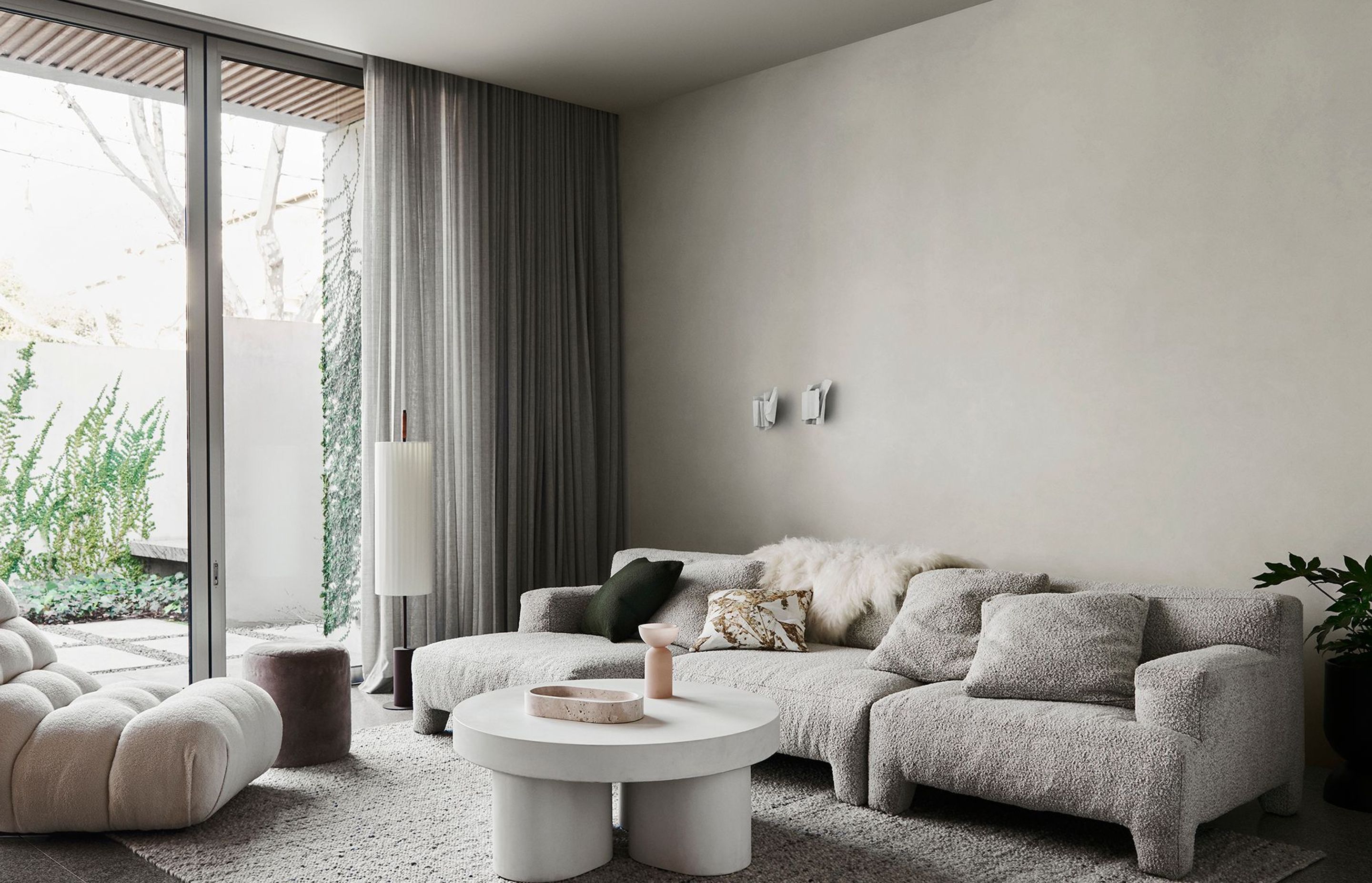 DULUX COLOUR FORECAST 2022. RESTORE PALETTE. PAINT Walls & Ceiling Narrow Neck Half. Styling Bree Leech/Photographer Lisa Cohen.