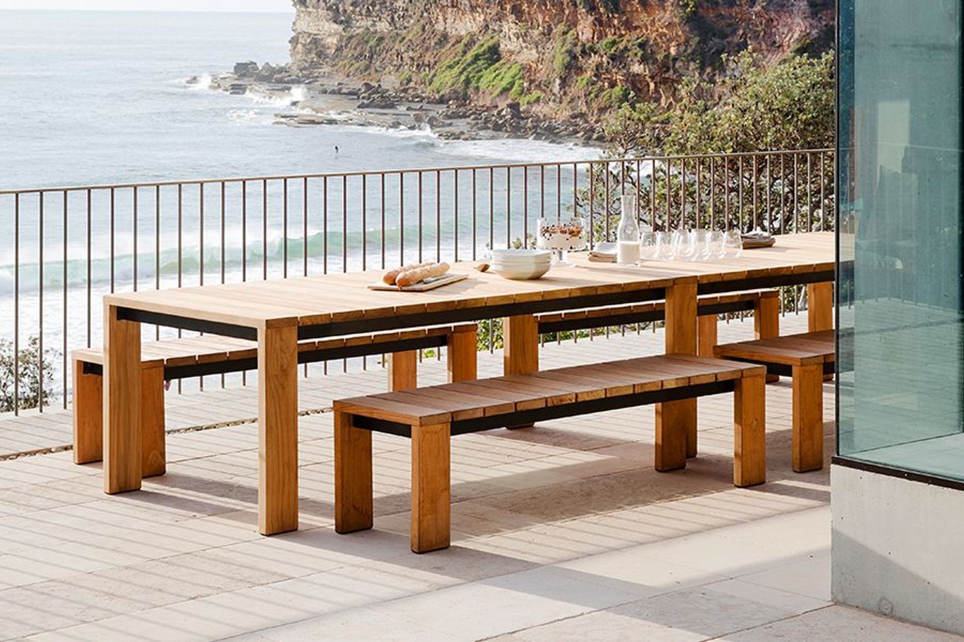 Choosing The Right Outdoor Dining Setting For Your Lifestyle