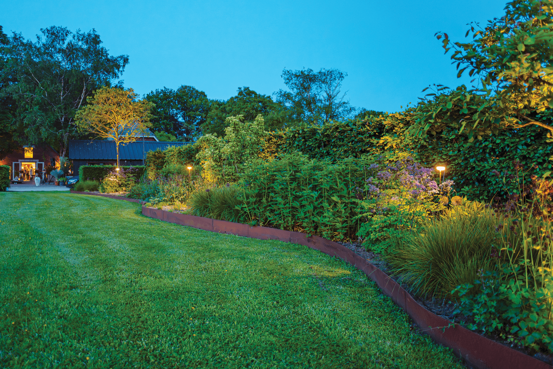 Straight Top Edging, Corten Steel | Archipello.