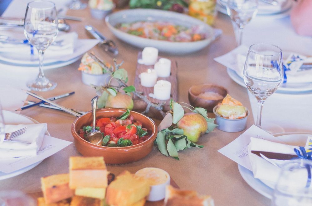 Feasting together around the table - a shared celebration. Photo credit: Jenny Siaosi - Siaosi Photography
