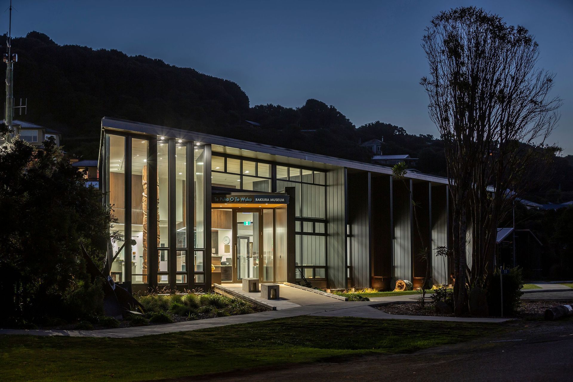 The floor-to-ceiling glazing allows passive thermal performance, as well as lighting the museum up at night.