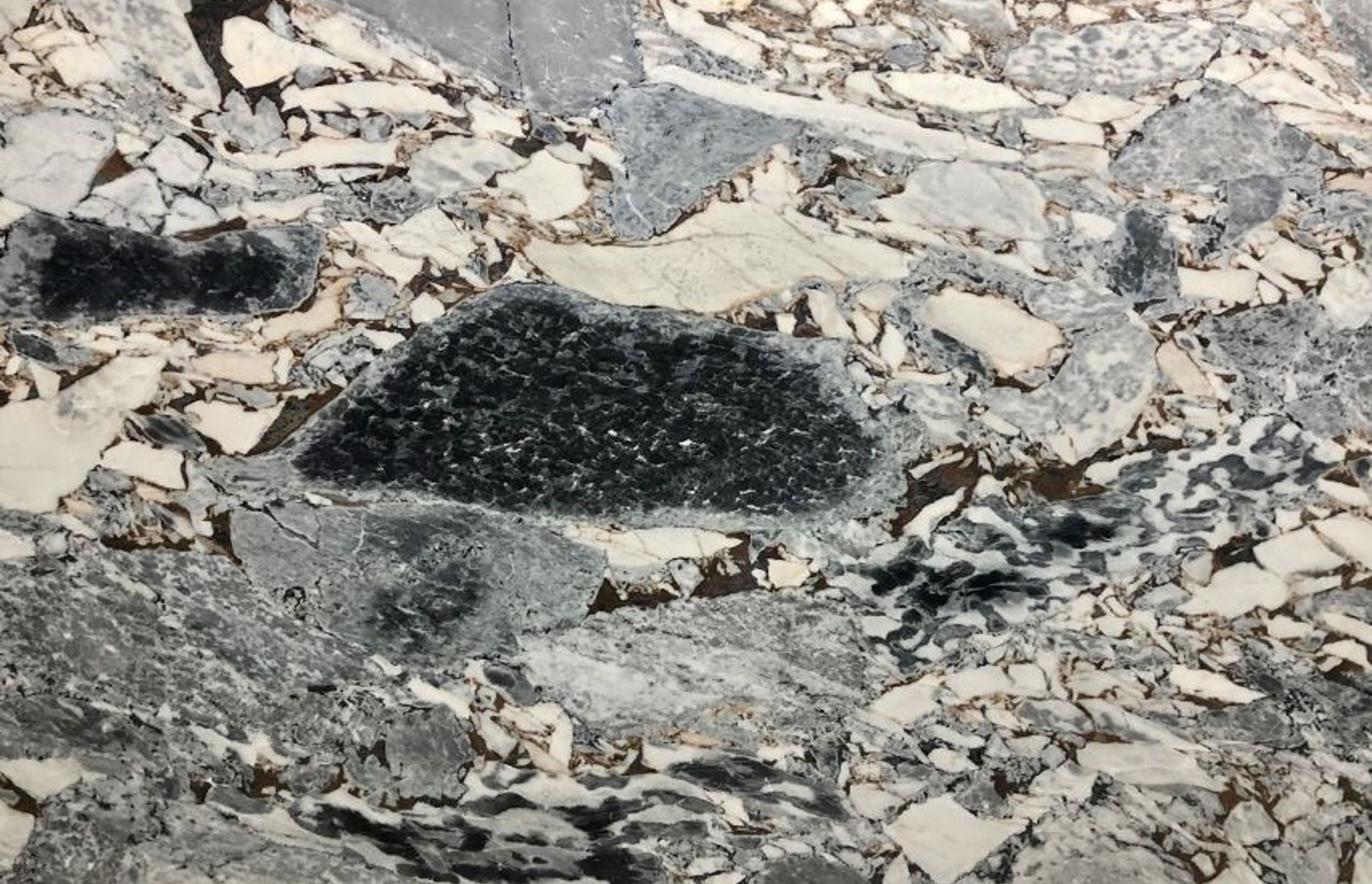 The Rising Popularity of Galassia Marble Slabs