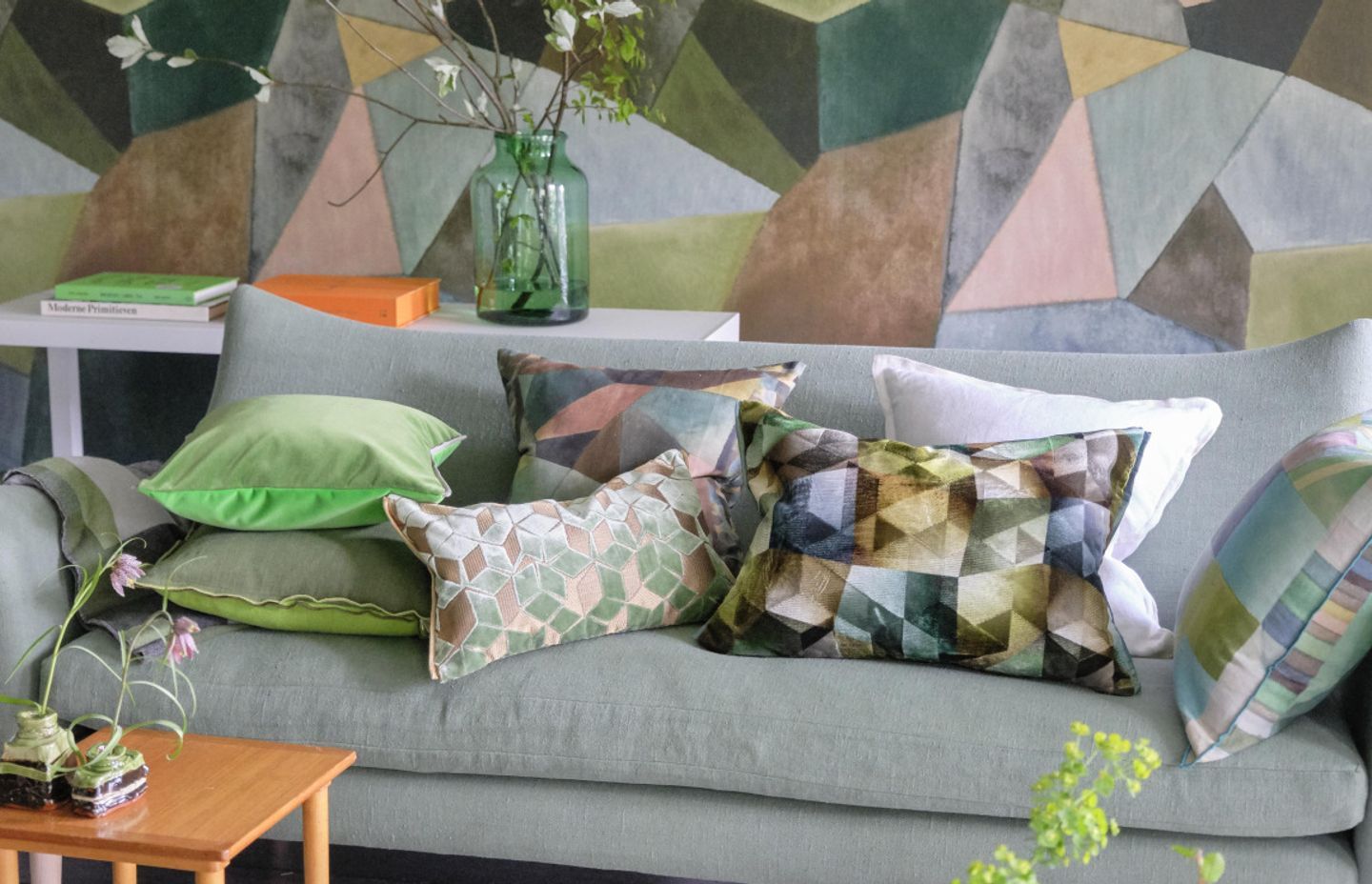 Geo Moderne. Product by IconRadford