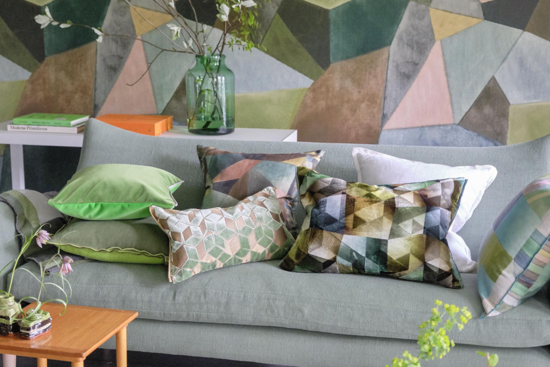 Geo Moderne. Product by IconRadford