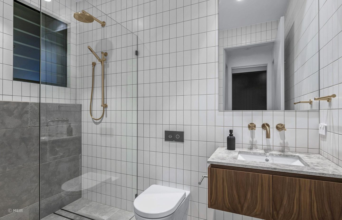 A fixed or wall mounted shower head Featured product: Round Shower Rose 200M - Tiger Bronze