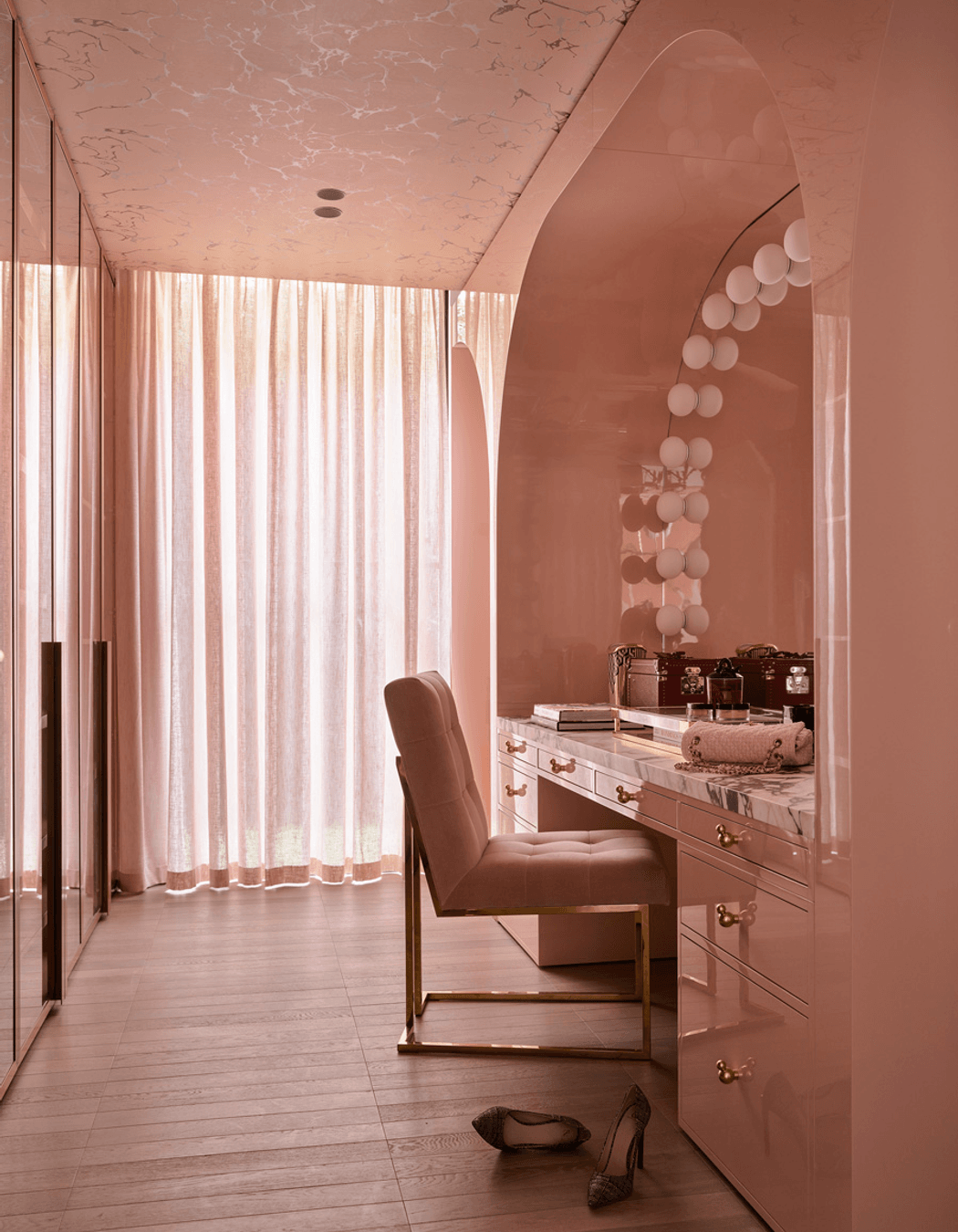 Toorak Penthouse by Greg Natale | Photography by Anson Smart