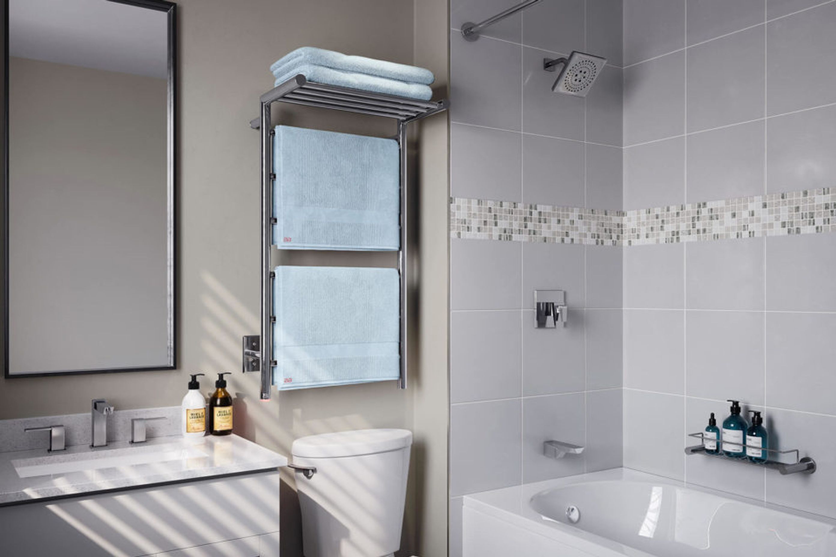 EDGE 10 Bar 500mm heated towel rail with PTSelect Switch (US model shown here - square cover plate)